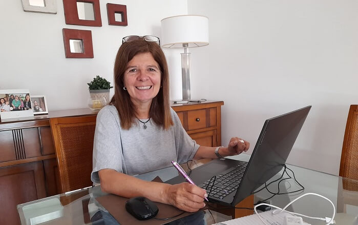 Mariana from Handwriting-Graphology